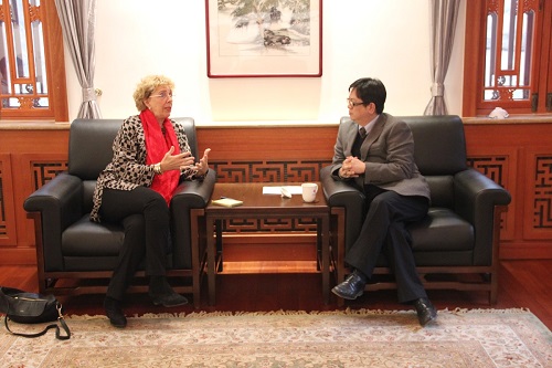 IMG_2329.JPG IMG_2329.JPG