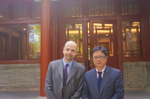 李校长与Piga先生合影.jpg 李校长与Piga先生合影.jpg