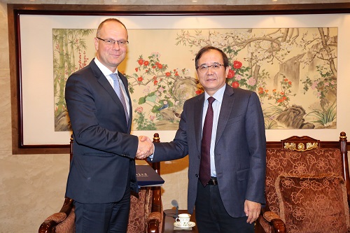 9N6A3009.JPG 9N6A3009.JPG