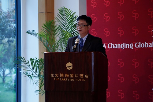 李岩松副校长在欢迎晚宴上讲话.jpg 李岩松副校长在欢迎晚宴上讲话.jpg