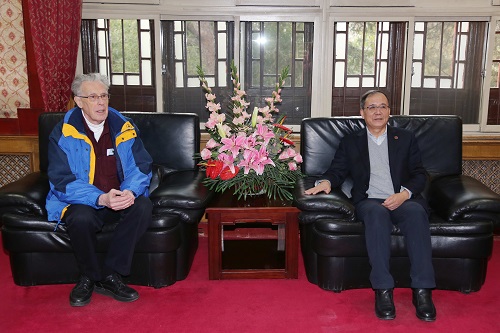 20161219-林建华校长会见John Hopcroft.JPG 20161219-林建华校长会见John Hopcroft.JPG