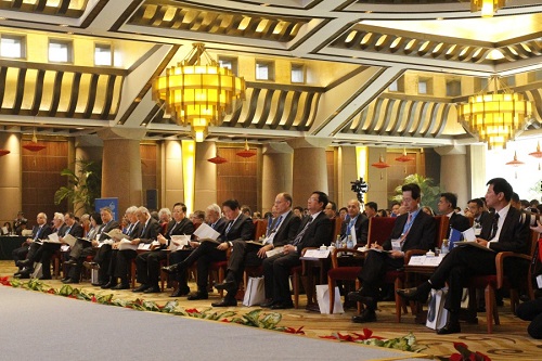 出席论坛的嘉宾1.jpeg 出席论坛的嘉宾1.jpeg