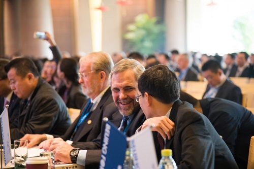 出席论坛的嘉宾2.jpg 出席论坛的嘉宾2.jpg