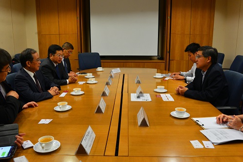 代表团一行访问新加坡教育部.JPG 代表团一行访问新加坡教育部.JPG