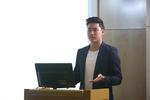 03 学生Jefferey Niu调研成果展示.JPG 03 学生Jefferey Niu调研成果展示.JPG