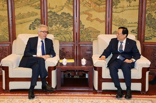 593790779683378693.jpg 593790779683378693.jpg