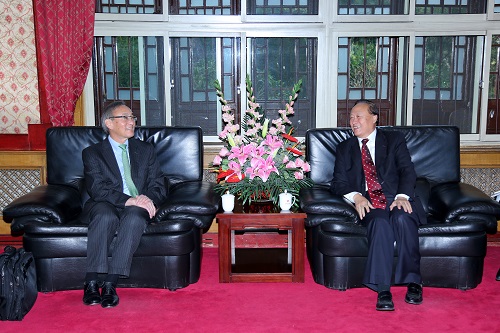 C11A0693.JPG C11A0693.JPG