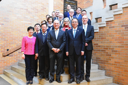 北京大学代表团一行访问多伦多大学.JPG 北京大学代表团一行访问多伦多大学.JPG