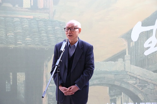 著名美术理论家邵大箴先生致辞.JPG 著名美术理论家邵大箴先生致辞.JPG