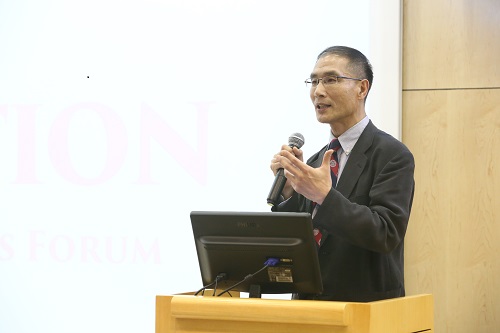 02 徐昕老师主持会议.JPG 02 徐昕老师主持会议.JPG