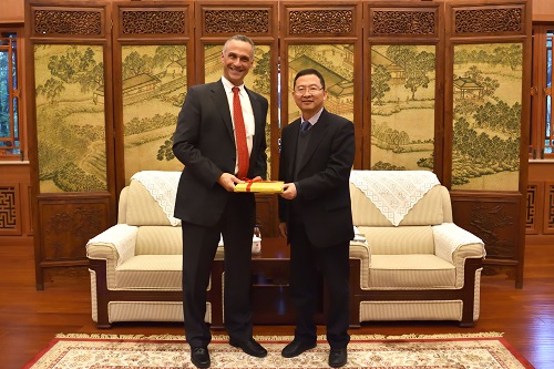 mmexport1508507588822.jpg mmexport1508507588822.jpg