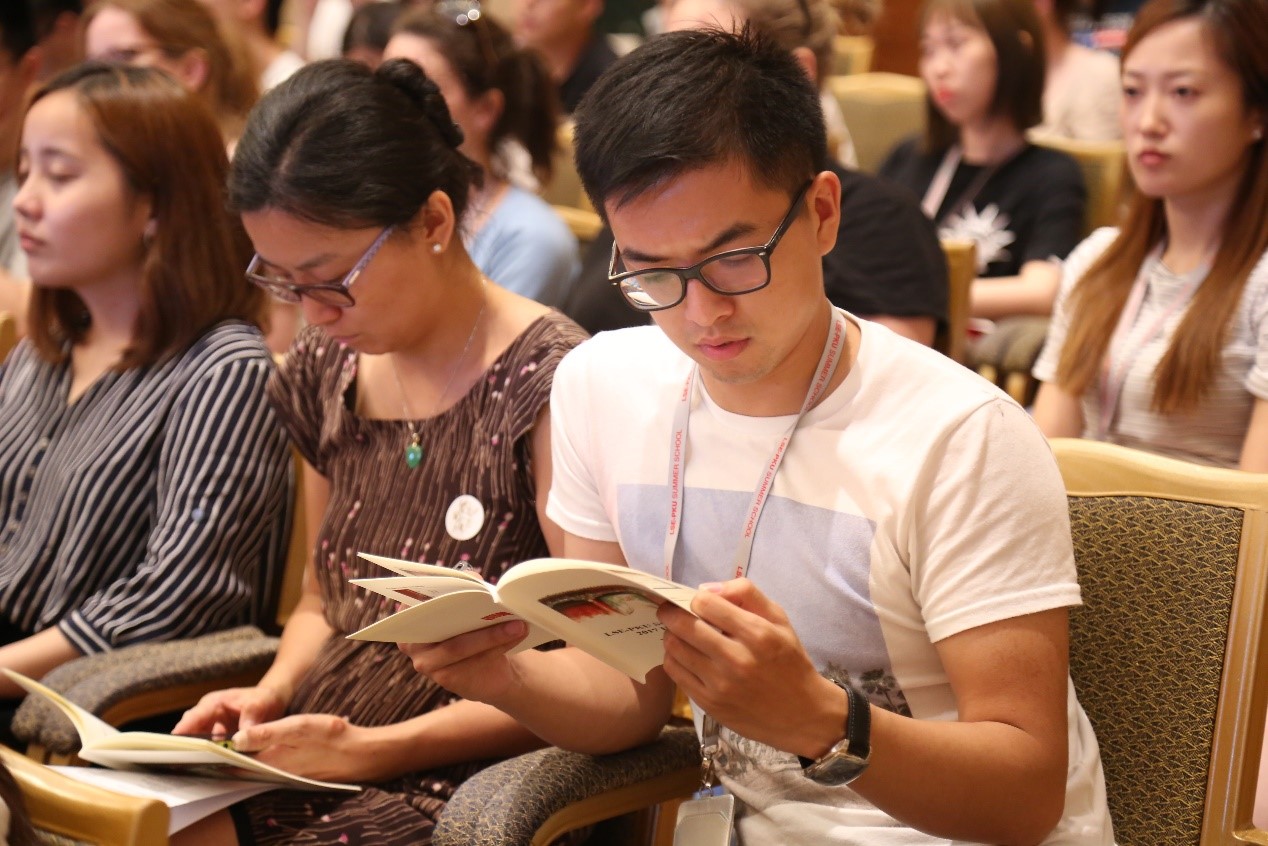 参加暑期学校开班仪式的学生2.jpg 参加暑期学校开班仪式的学生2.jpg