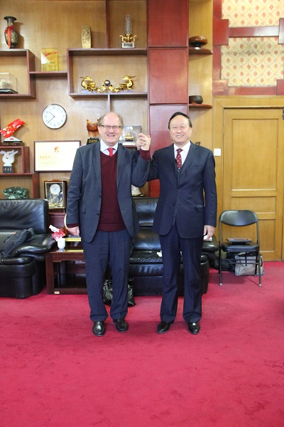 IMG_2393.JPG IMG_2393.JPG